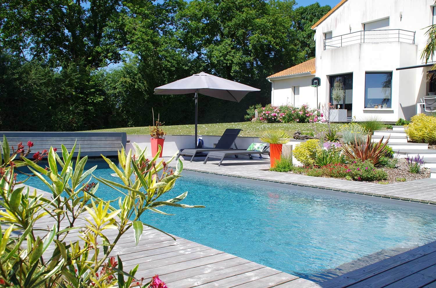 Aménagement de piscine - Piscinistes Associés, constructeur de piscine à Angers